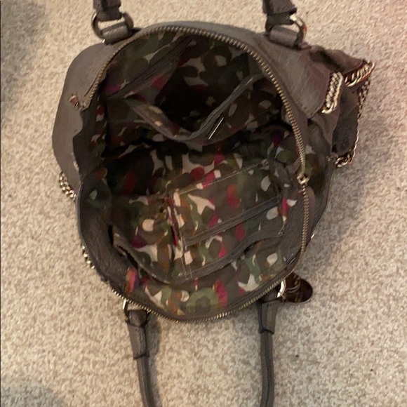 Grey soft leather Guess Purse - Picture 3 of 3